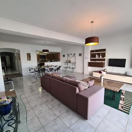 Spacious Seafront Apt Next To Sliema-Valeta Ferry Екстериор снимка