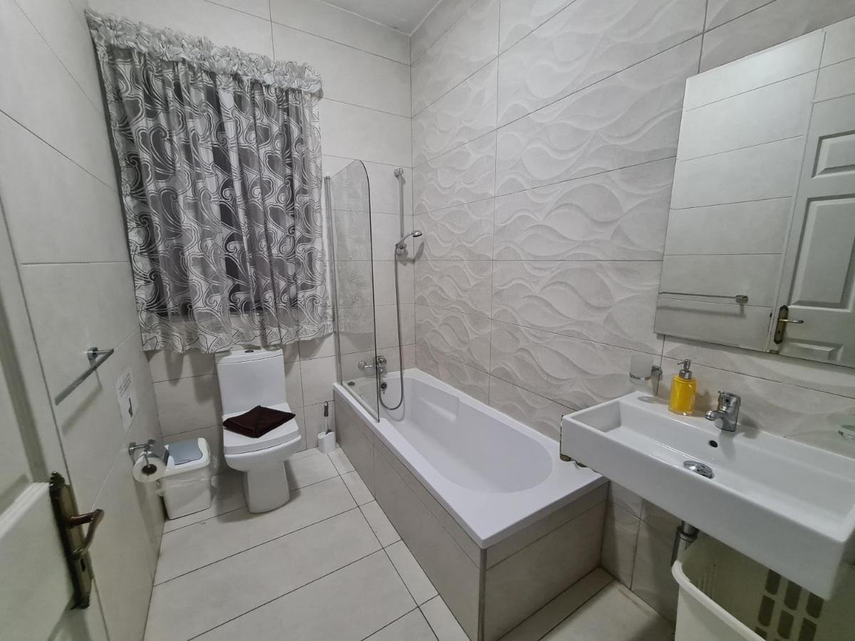 Spacious Seafront Apt Next To Sliema-Valeta Ferry Екстериор снимка