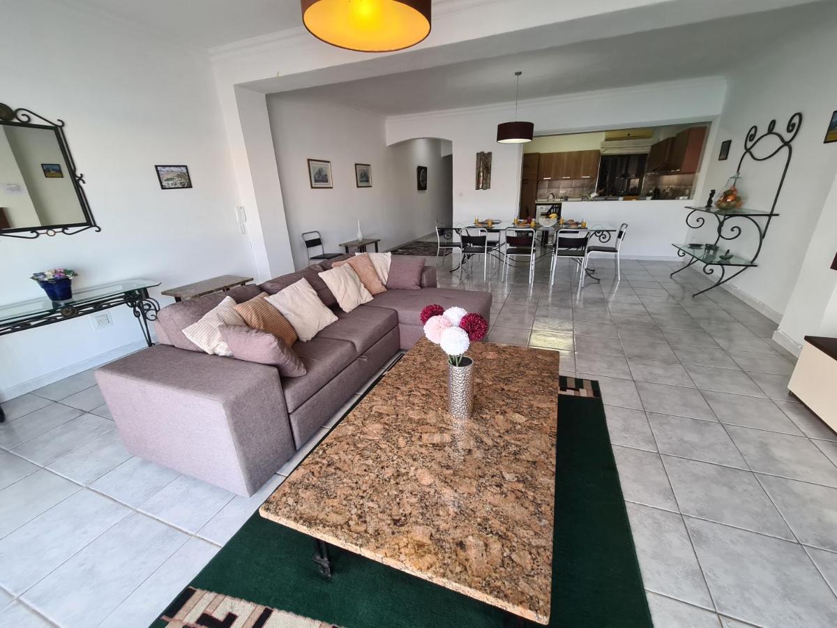 Spacious Seafront Apt Next To Sliema-Valeta Ferry Екстериор снимка